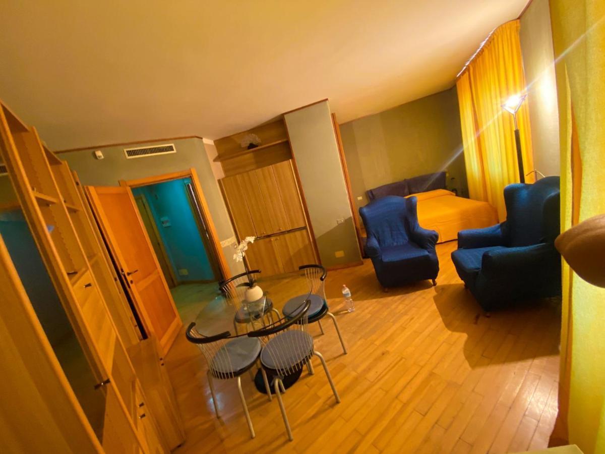 Home Relax Кальярі Екстер'єр фото